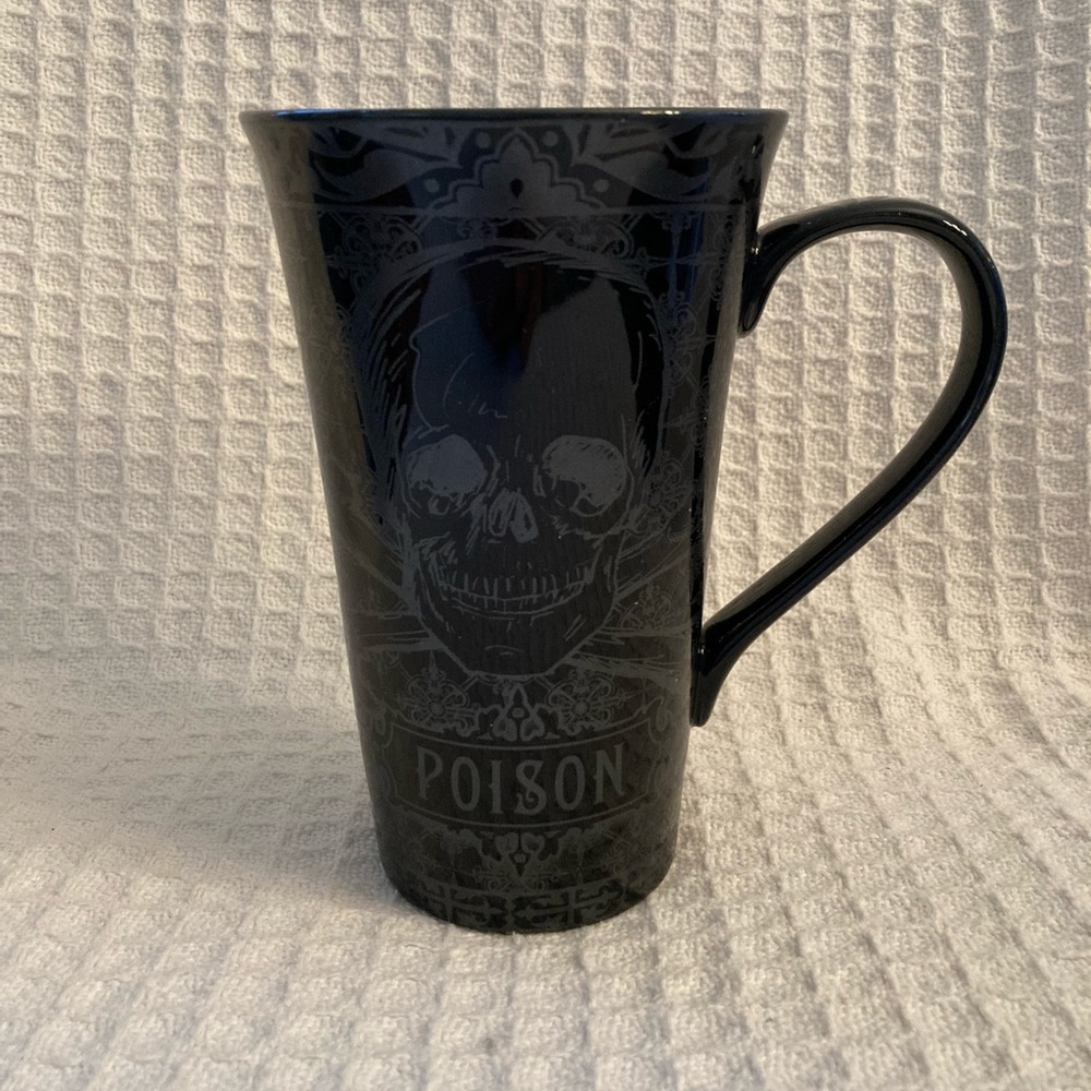 222 Fifth Black Tall Halloween Skull Mug With Poison Written On Front & Back